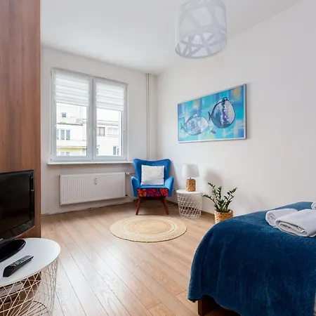 Centrum Cosy By Bookinghost غدينيا